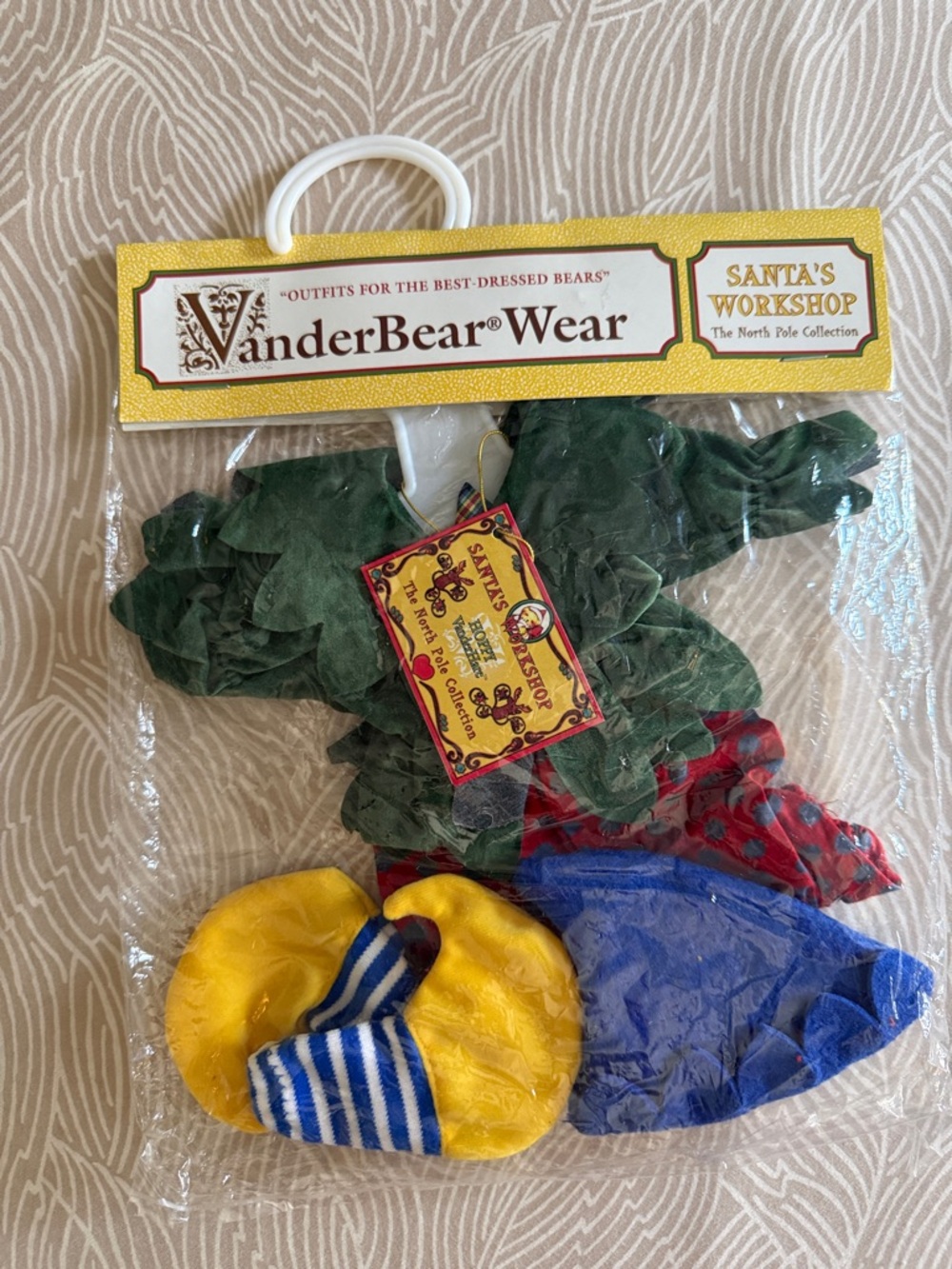 NWT! Vintage VanderBear Wear Santa's Workshop Holiday Hoppy Outfit (1994)
